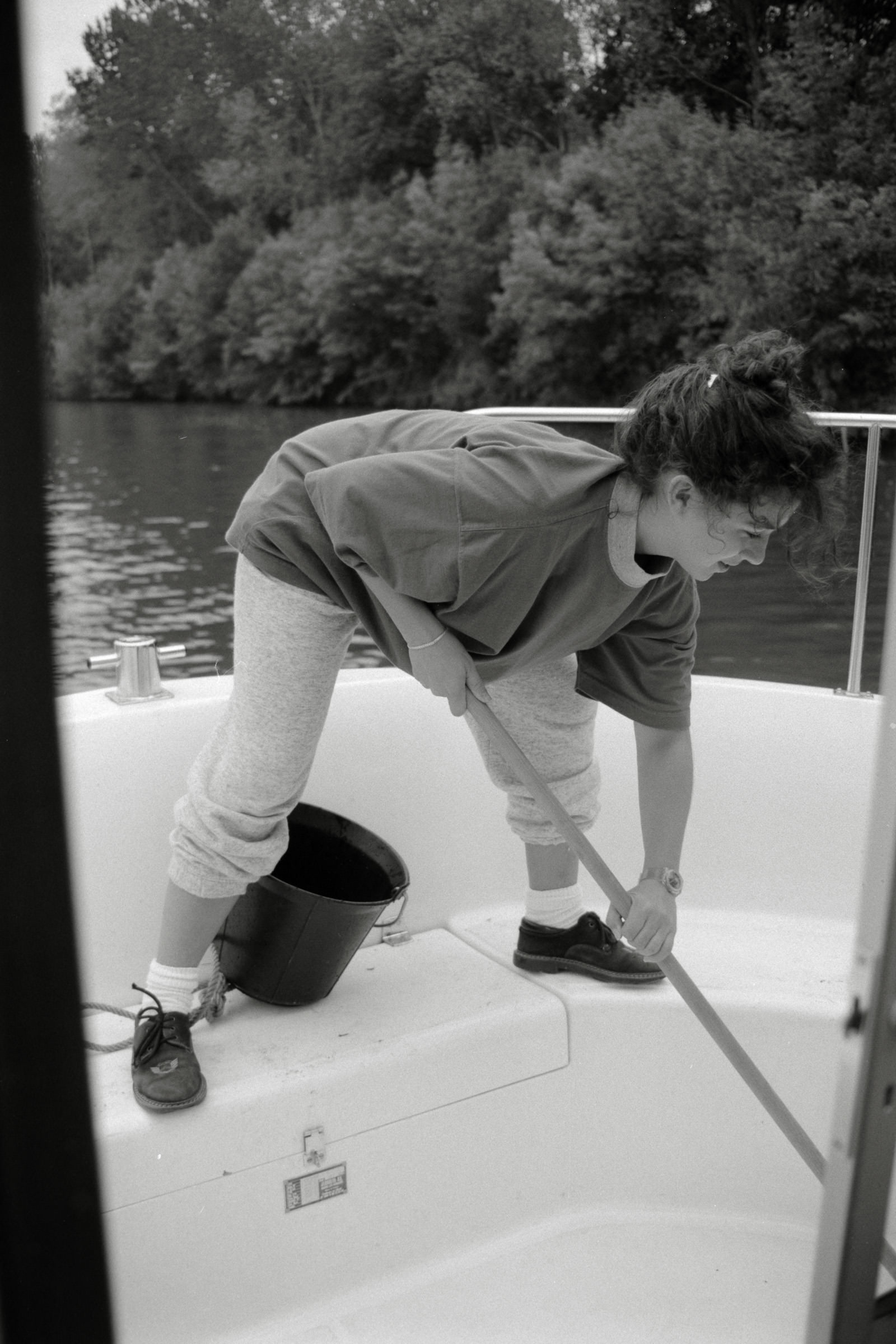 AHP F1990 09 004 sc250506 img07 NLP